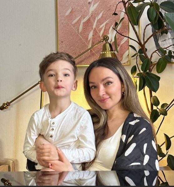 Это лечится? Какой прогноз? Где найти специалиста? Что я отвечала себе и сыну в первый год после диагноза